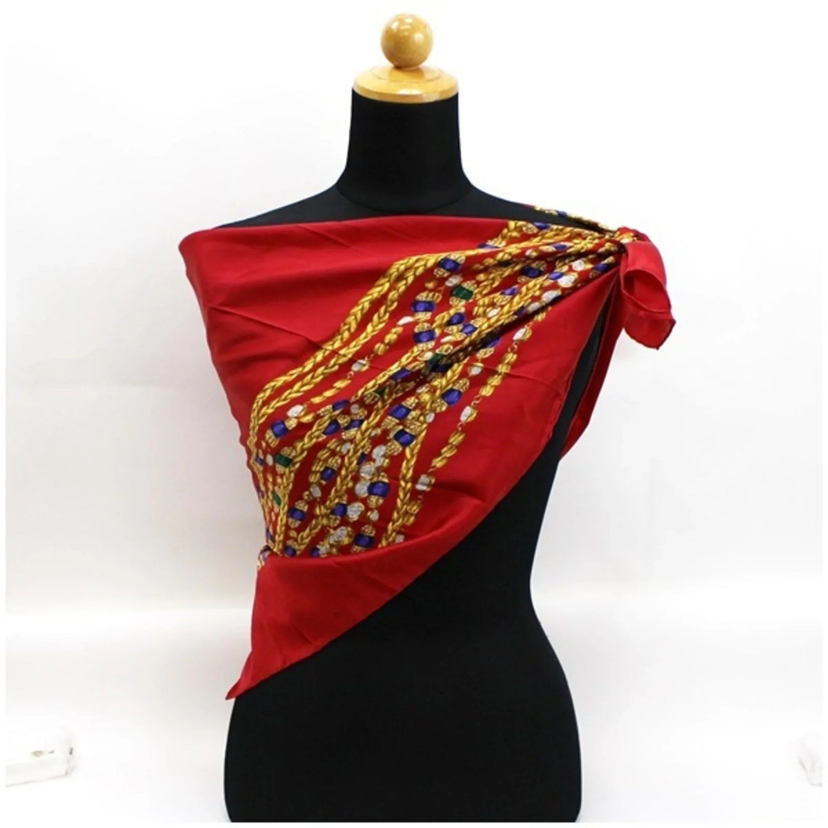 Pre-Owned Chanel silk scarf muffler red pattern B rank CHANEL ladies (Fair)