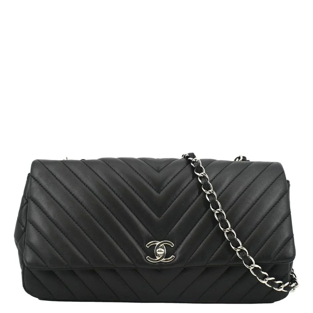Pre-Owned CHANEL Sizeurpique Chevron Medium Lambskin Leather Flap Crossbody Bag Black