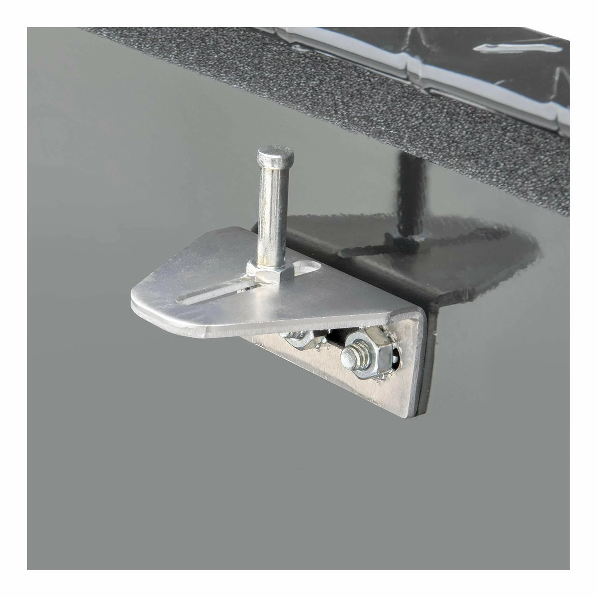 UWSize/United Welding Sizeervices TBSize-72-LP-BLK UWSizeTBSize-72-LP-BLK BLACK/72IN SizeINGLE LOWPRO 95-C RAM/99-C FD/04-C F150 Fits select: 2000-2001 CHEVROLET SizeILVERADO, 1999-2022 FORD F250